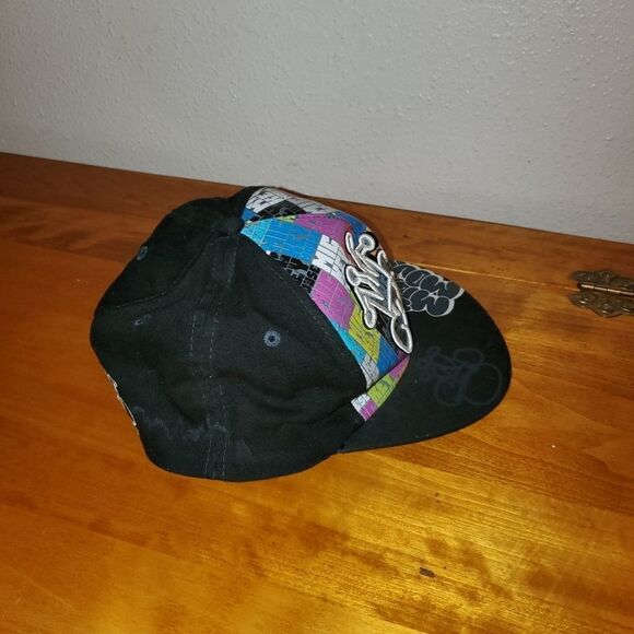 Disney Graffiti Mickey Mouse Cap - Picture 3 of 5